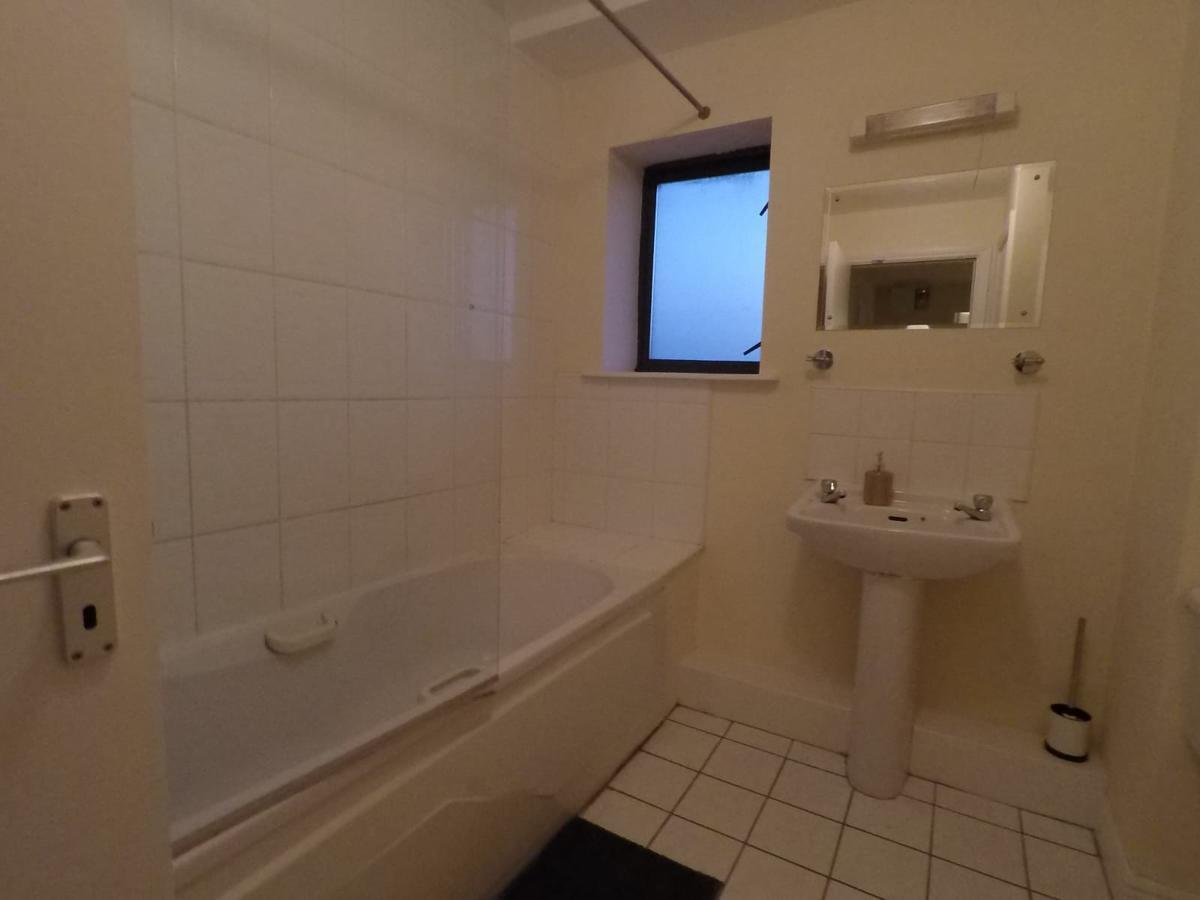 באלימון The Sentinel Tower Airport Apartments מראה חיצוני תמונה
