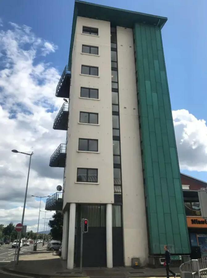 באלימון The Sentinel Tower Airport Apartments מראה חיצוני תמונה